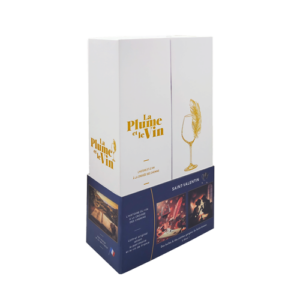 Coffret premium st valentin 2 bouteilles avec 3 fiches détaillées, la première sur l'origine de la st valentin, les citations, les légendes et proverbes. la 2ème sur une bouteille de méthode ancestrale et la 3ème sur une bouteille de vin de l'AOP st amour, l'amour en Rouge.